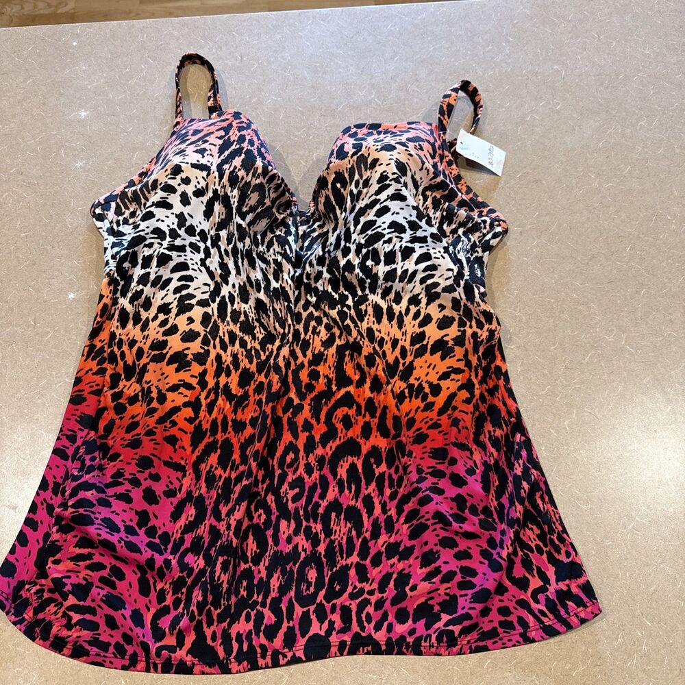 Women’s Swim Cacique 42DD Underwire Tankini Swim Top Swimsuit NWT Lined Slimming